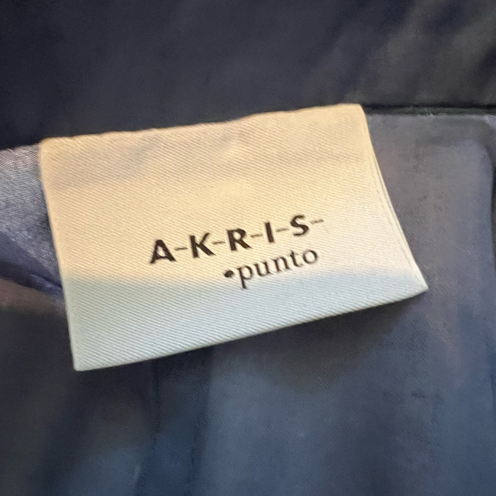 Akris brand new - Never worn - small - lightweight- blue jacket